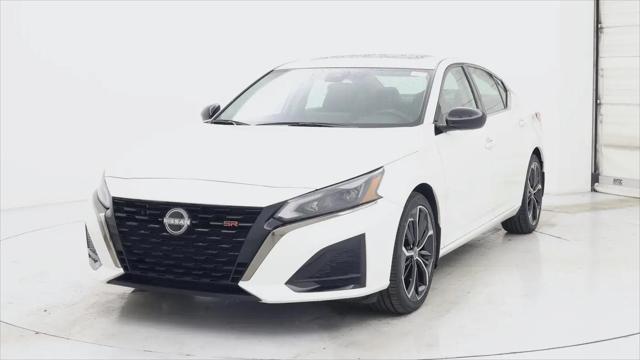 2023 Nissan Altima SR FWD