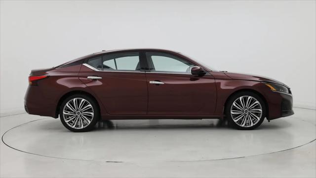 2023 Nissan Altima SL FWD