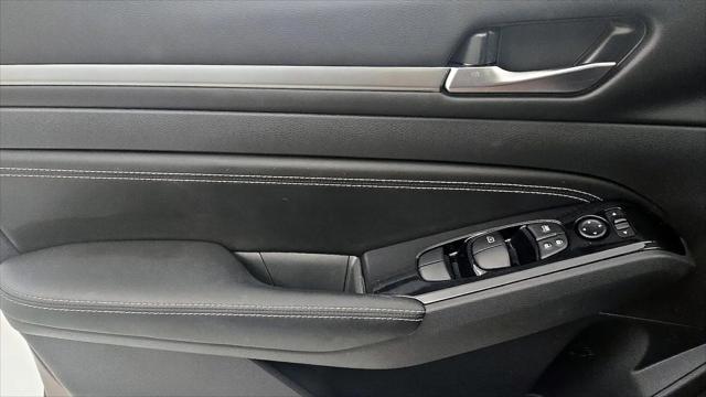 2023 Nissan Altima SL FWD