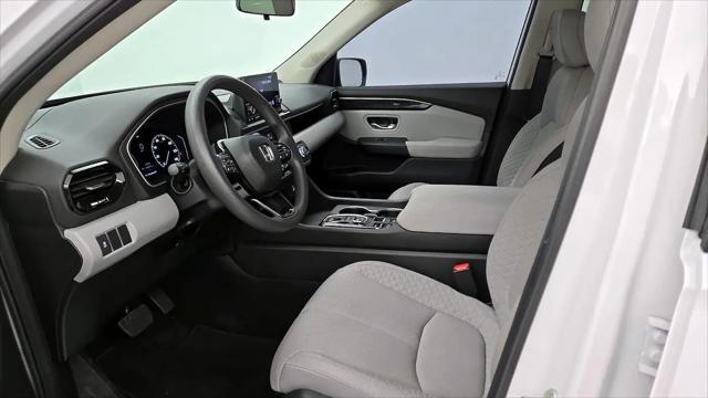 2023 Honda Pilot 2WD LX