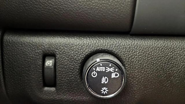 2022 GMC Canyon 2WD Crew Cab Short Box Elevation