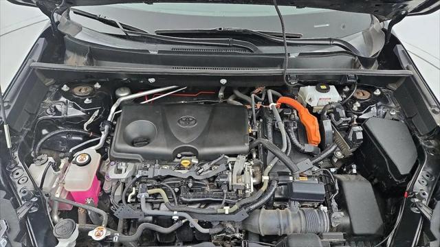2020 Toyota RAV4 Hybrid LE