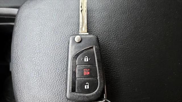 2020 Toyota RAV4 Hybrid LE