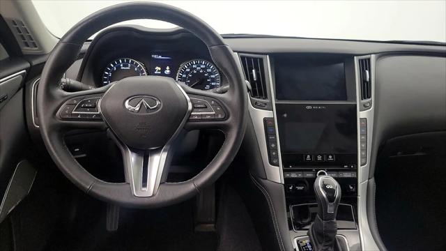2022 INFINITI Q50 LUXE