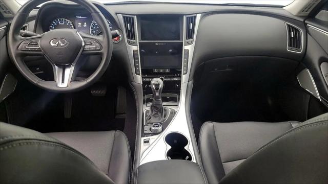 2022 INFINITI Q50 LUXE