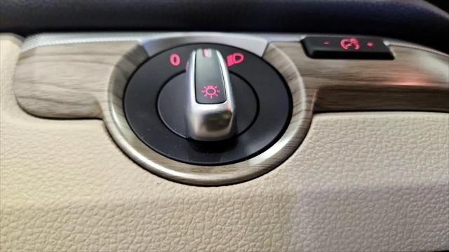2017 Volkswagen Passat 1.8T SE