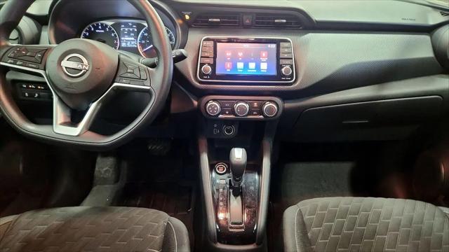 2022 Nissan Kicks S Xtronic CVT