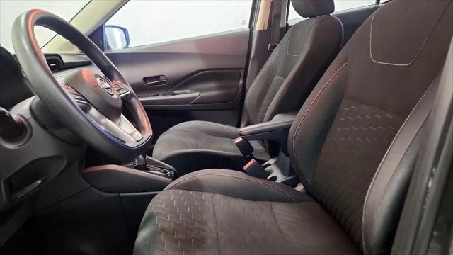 2022 Nissan Kicks S Xtronic CVT