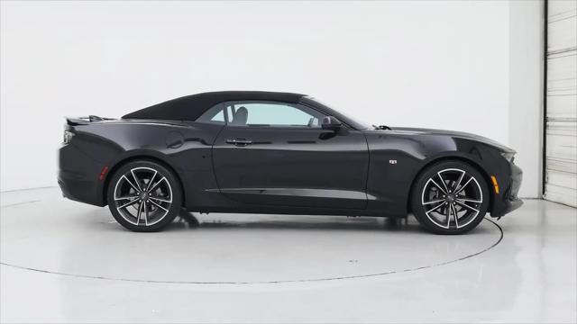 2020 Chevrolet Camaro RWD Convertible 2LT