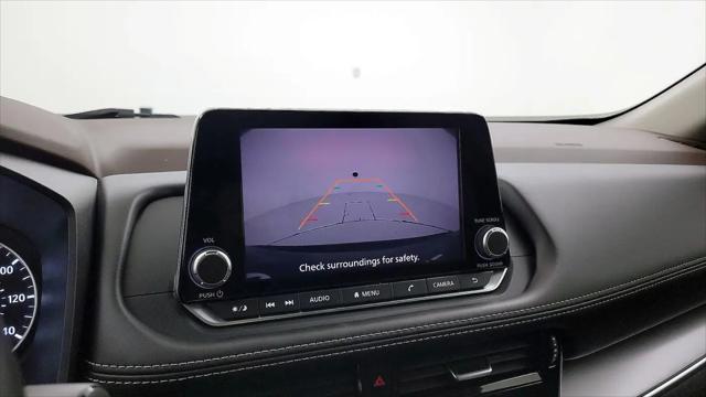 2022 Nissan Rogue SV FWD
