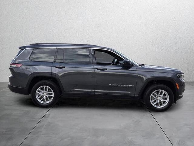 2026 Jeep Grand Cherokee Altitude 4x2