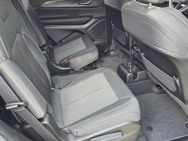 2026 Jeep Grand Cherokee Altitude 4x2