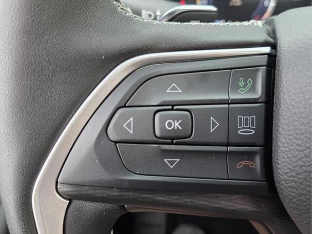 2026 Jeep Grand Cherokee Altitude 4x2