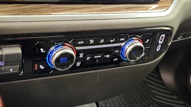 2025 GMC Sierra 1500 4WD Crew Cab Short Box Elevation with 3VL