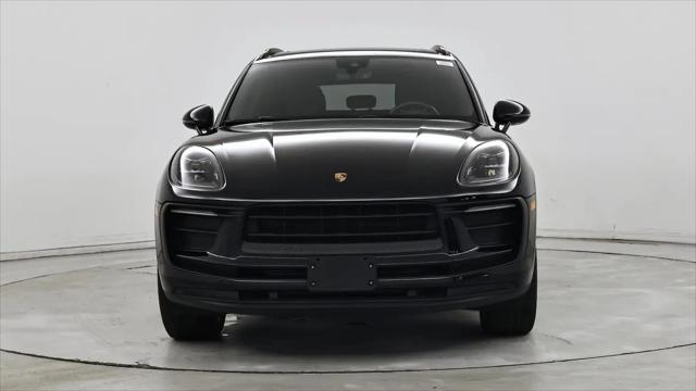 2022 Porsche Macan Macan