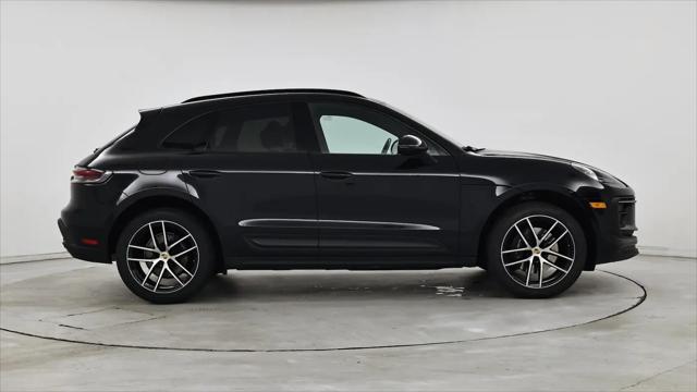 2022 Porsche Macan Macan