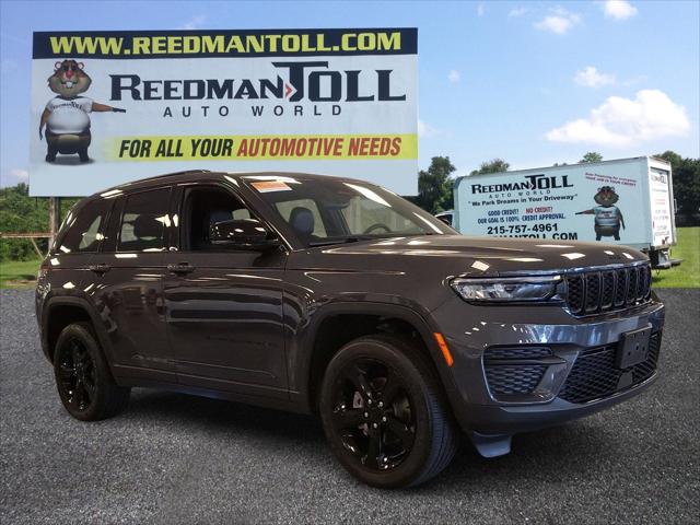 2023 Jeep Grand Cherokee Altitude 4x4 2023 Jeep Grand Cherokee Altitude 4x4