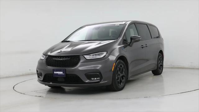 2022 Chrysler Pacifica Hybrid Touring L