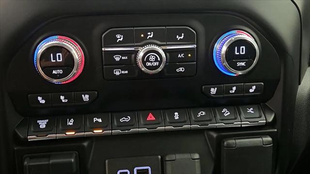 2023 GMC Sierra 3500HD 4WD Crew Cab Standard Bed AT4