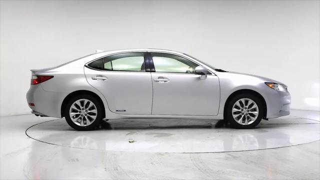 2015 Lexus ES 300h ES 300h