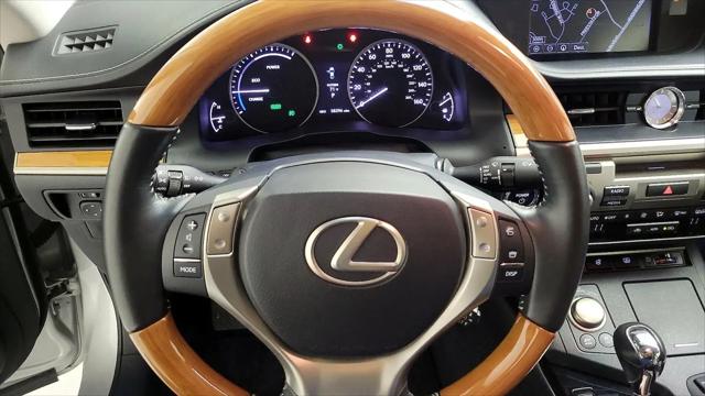 2015 Lexus ES 300h ES 300h