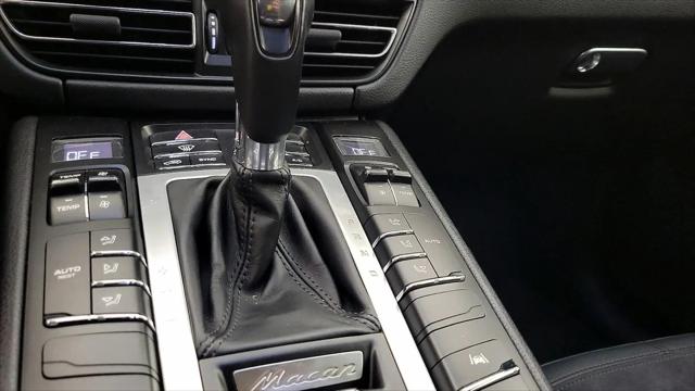 2020 Porsche Macan Macan