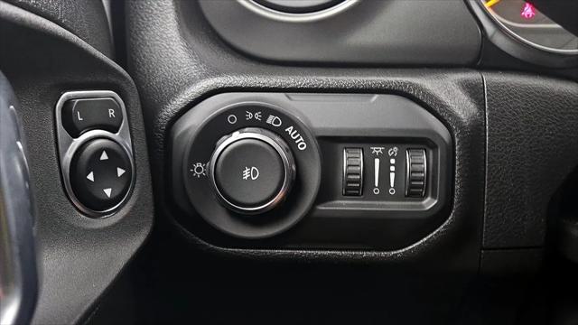 2022 Jeep Wrangler Unlimited Willys 4x4
