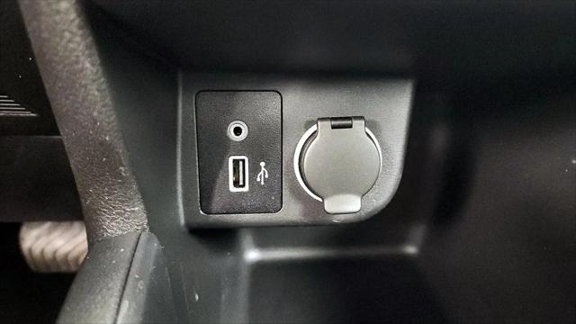 2024 Nissan Kicks S Xtronic CVT
