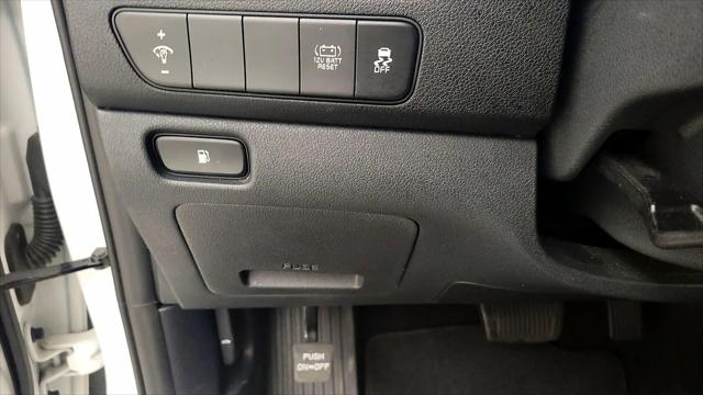 2022 Kia Niro LX