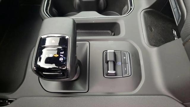 2025 GMC Sierra 1500 4WD Crew Cab Short Box AT4