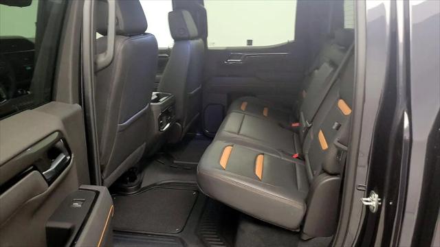 2025 GMC Sierra 1500 4WD Crew Cab Short Box AT4
