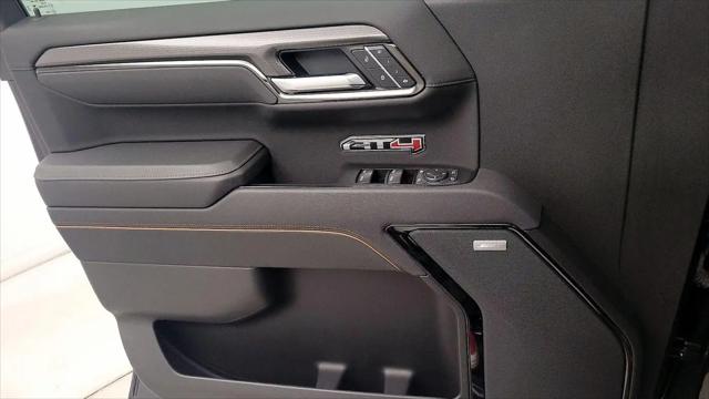 2025 GMC Sierra 1500 4WD Crew Cab Short Box AT4