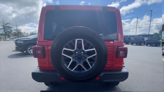 2025 Jeep Wrangler 4-Door Sahara 4x4