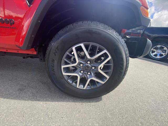 2025 Jeep Wrangler 4-Door Sahara 4x4