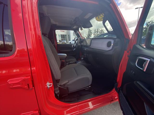 2025 Jeep Wrangler 4-Door Sahara 4x4