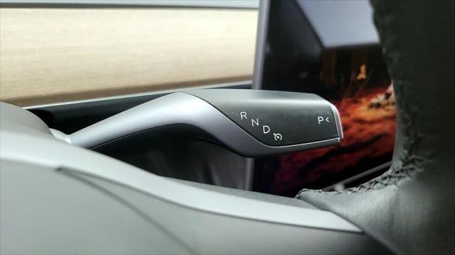 2021 Tesla Model 3 Standard Range Plus Rear-Wheel Drive