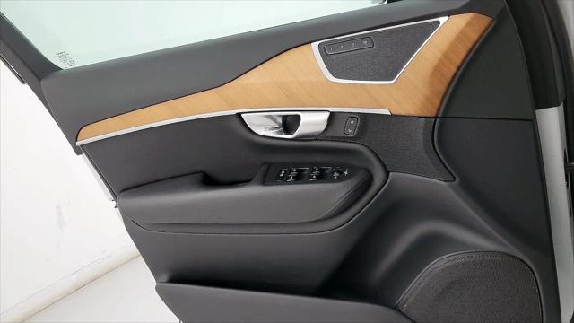 2021 Volvo XC90 T6 Momentum 6 Passenger
