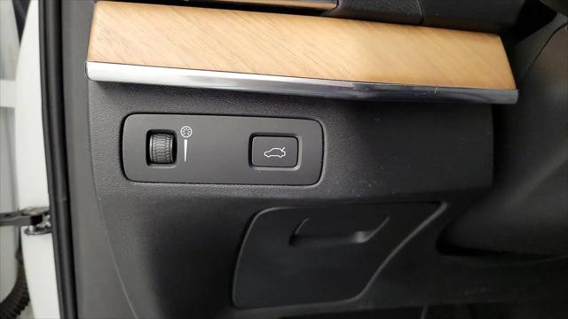 2021 Volvo XC90 T6 Momentum 6 Passenger