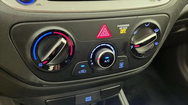 2020 Hyundai Accent SE