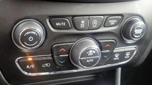 2022 Jeep Cherokee Latitude Lux 4x4