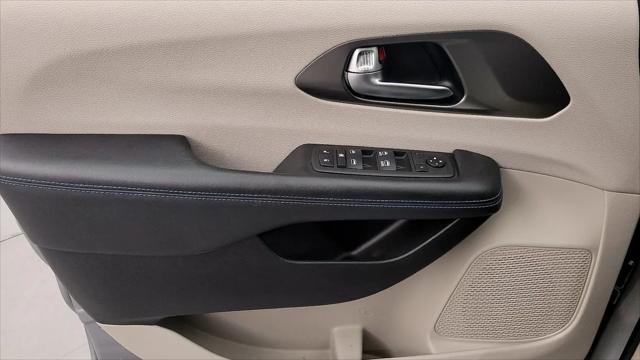2021 Chrysler Pacifica Touring