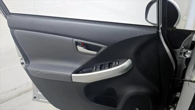 2014 Toyota Prius Five