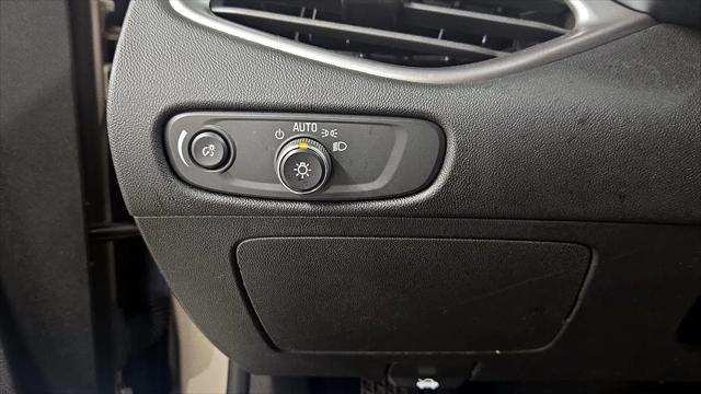 2022 Chevrolet Malibu FWD 1FL