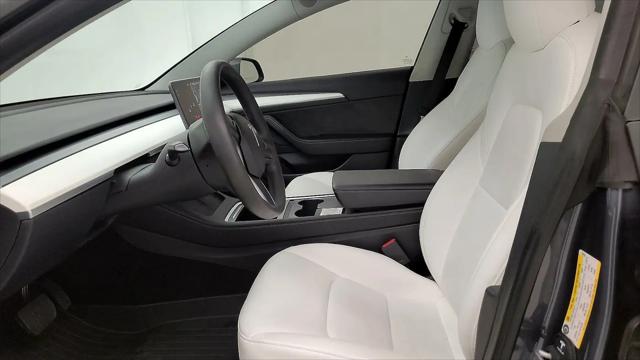 2022 Tesla Model 3 Rear-Wheel Drive