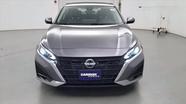 2023 Nissan Altima SL FWD