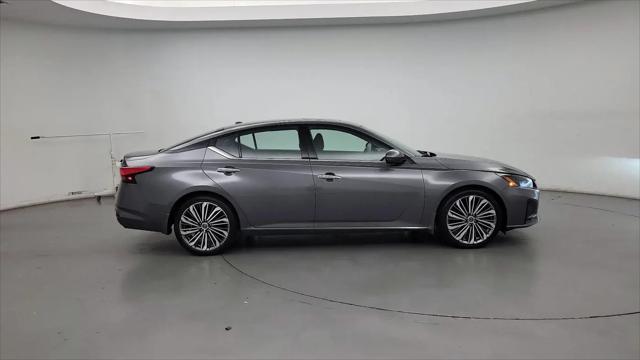 2023 Nissan Altima SL FWD