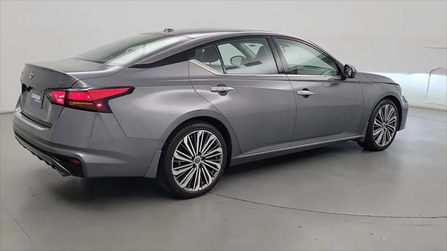 2023 Nissan Altima SL FWD