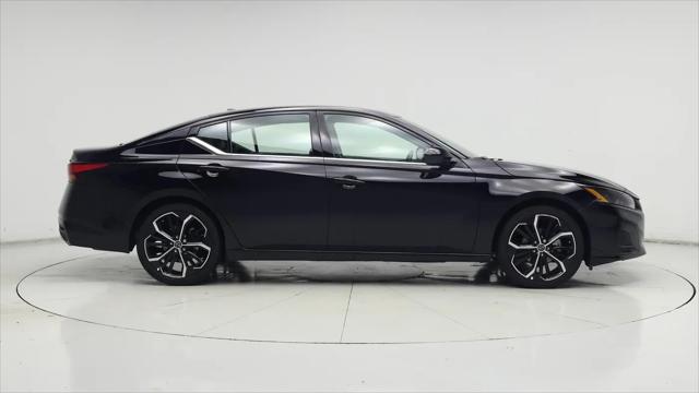 2025 Nissan Altima SR FWD