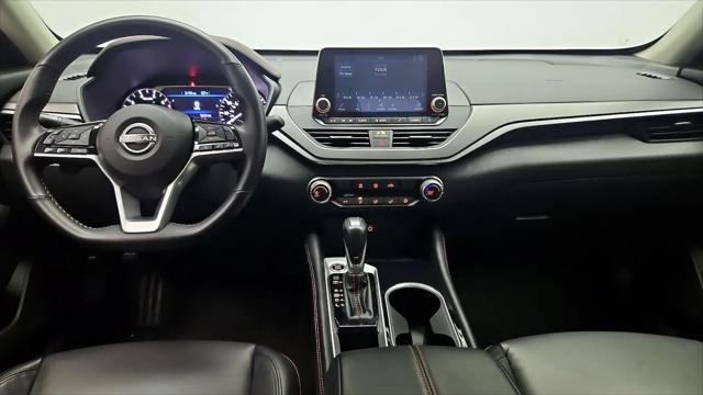2025 Nissan Altima SR FWD