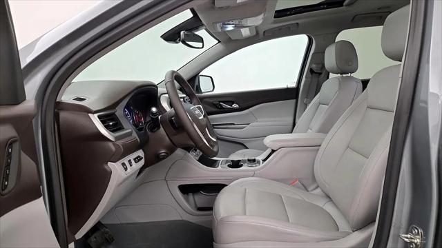 2023 GMC Acadia AWD SLT